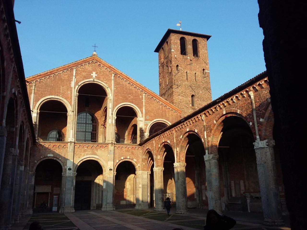 Uptoyou Milano Eksteriør bilde